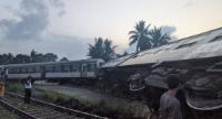 Train Derails in Sri Lanka; 10 Hospitalized